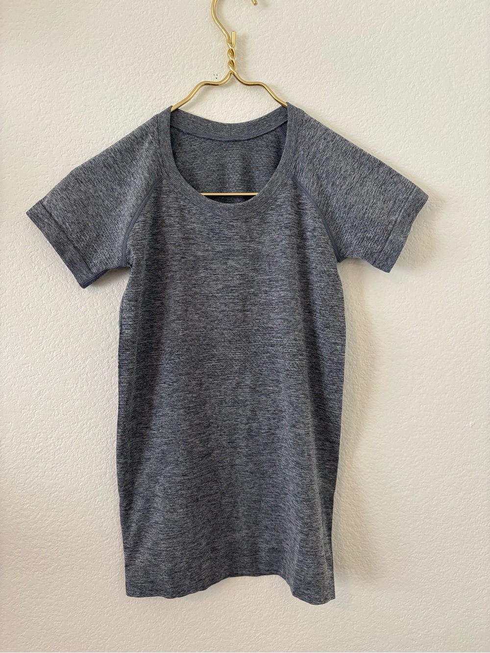lululemon athletica Short Sleeve Tee - Heathered Gray